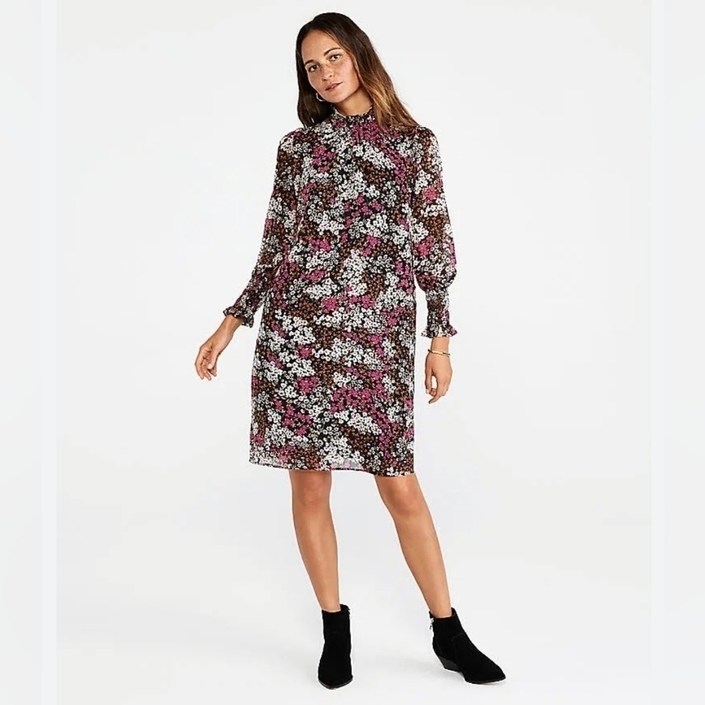 Ann Taylor Floral Smocked‎ Neck Shift 8 Petite A-Line Prairie  Dress